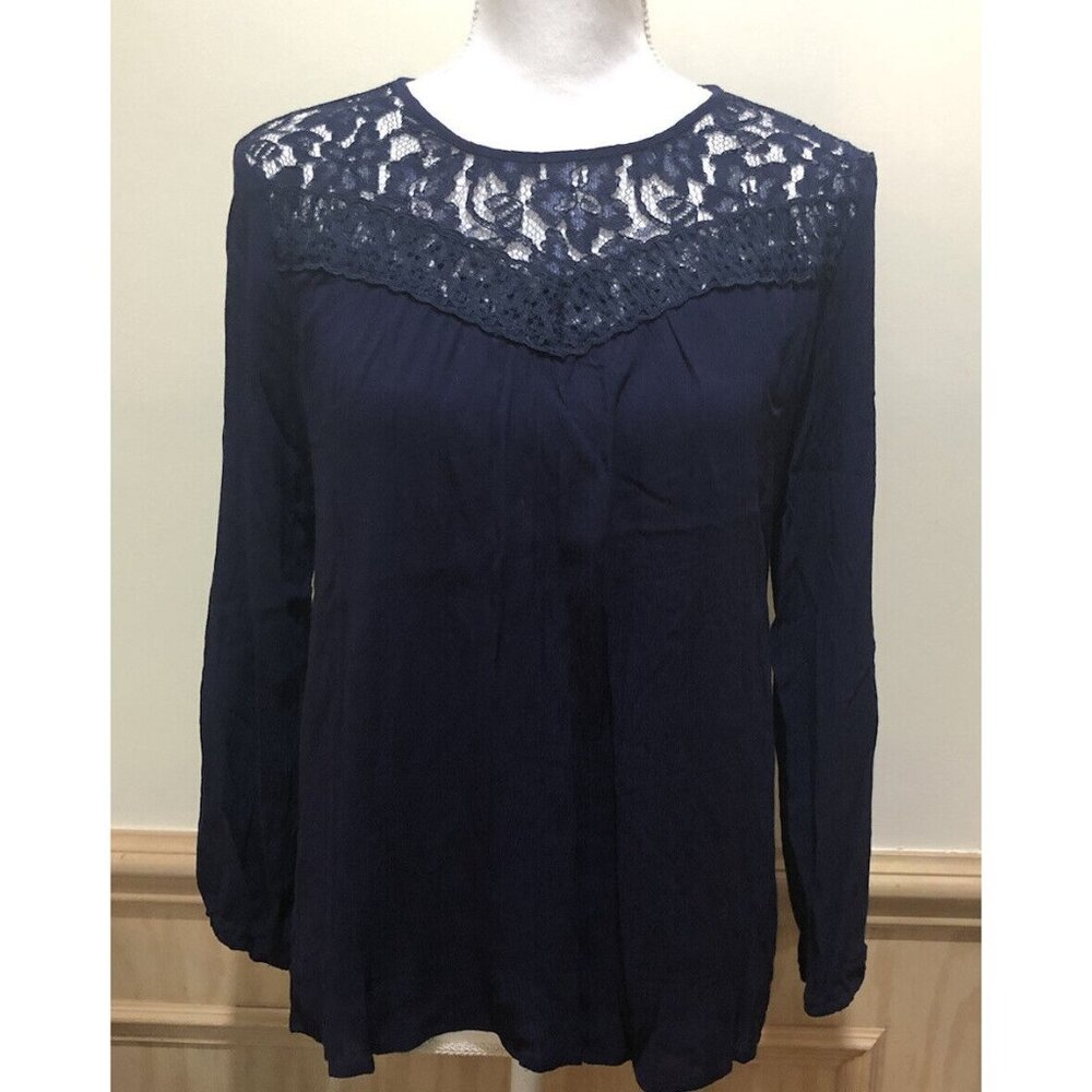 Wall Flowers ~ Long Sleeve Top Lace Neck ~ Size Medium ~ Blue